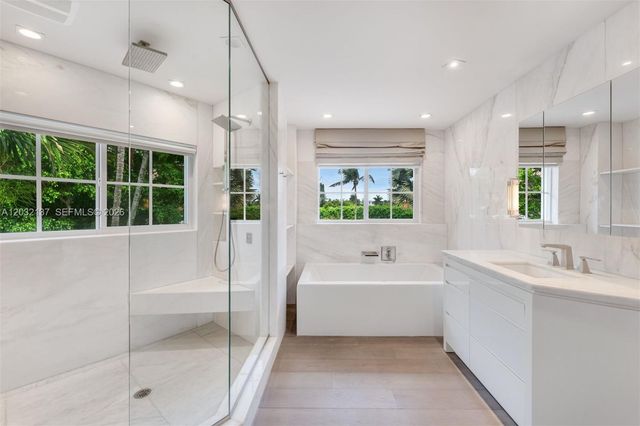 5021 NE London Walk Terrace 50, Miami, FL 33138