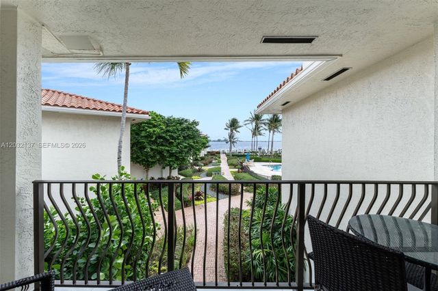 5021 NE London Walk Terrace 50, Miami, FL 33138