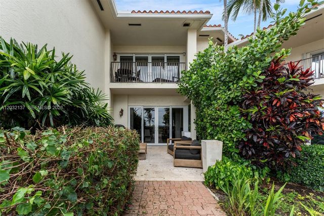 5021 NE London Walk Terrace 50, Miami, FL 33138