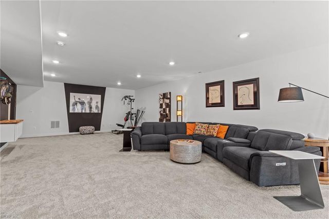 3914 Isaac CIR, Williamsburg, VA 23188