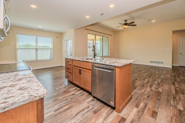 6450 RUTH ANN AVE, Hallsville, MO 65255