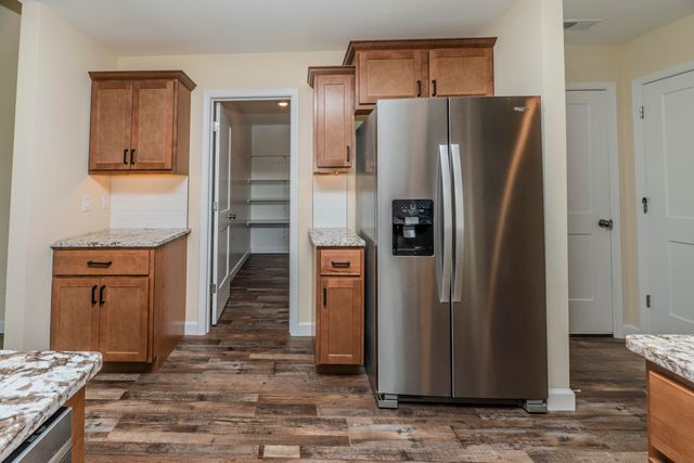 6450 RUTH ANN AVE, Hallsville, MO 65255