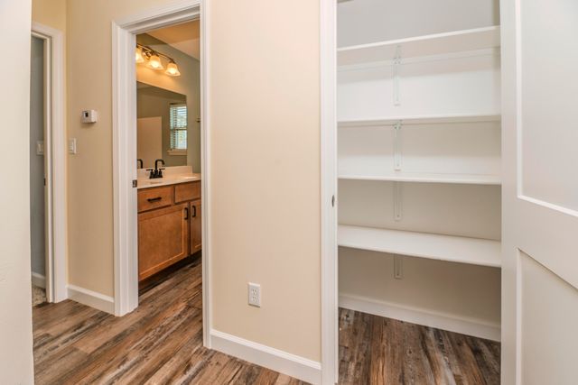 6450 RUTH ANN AVE, Hallsville, MO 65255