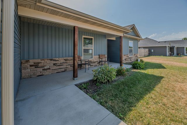6450 RUTH ANN AVE, Hallsville, MO 65255