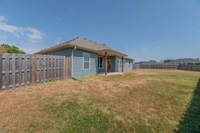 6450 RUTH ANN AVE, Hallsville, MO 65255