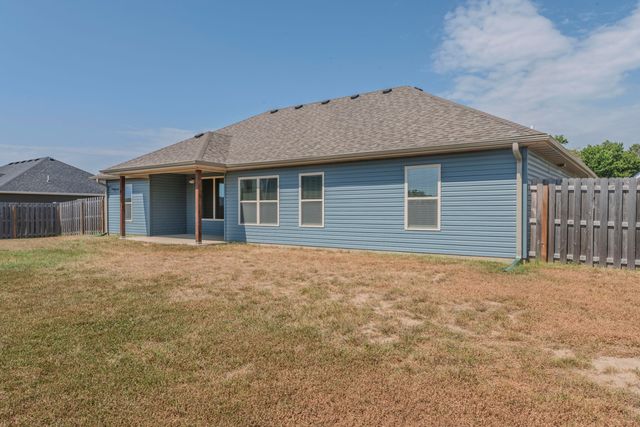 6450 RUTH ANN AVE, Hallsville, MO 65255