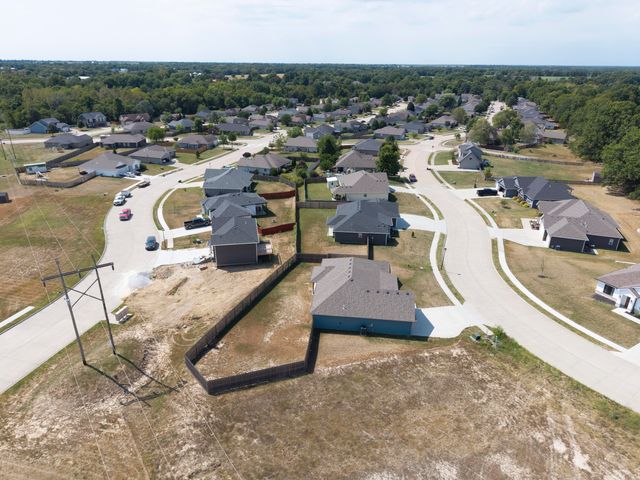 6450 RUTH ANN AVE, Hallsville, MO 65255
