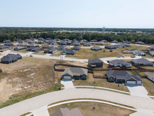 6450 RUTH ANN AVE, Hallsville, MO 65255