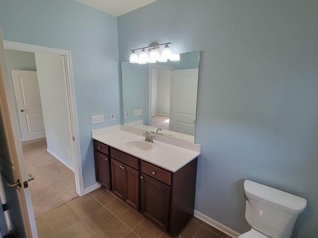 909 Meadowgate DRIVE, Waterford, WI 53185