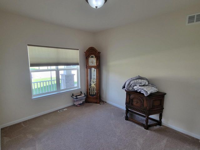 909 Meadowgate DRIVE, Waterford, WI 53185