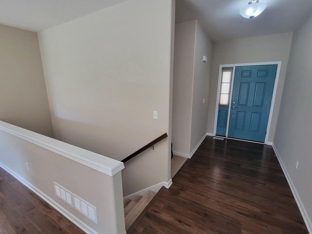 909 Meadowgate DRIVE, Waterford, WI 53185