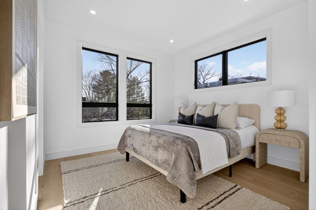 24 Newell St, Cambridge, MA 02140