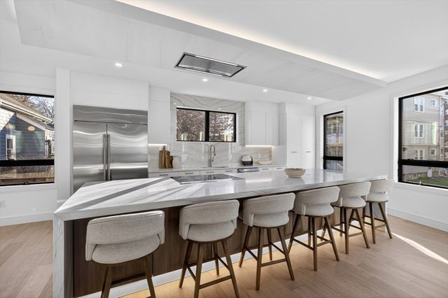 24 Newell St, Cambridge, MA 02140