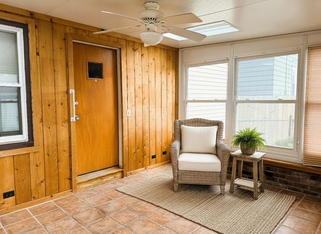 2201 S 73rd STREET, West Allis, WI 53219