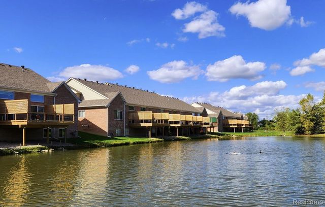 4308 Navin Field Lane, Troy, MI 48085