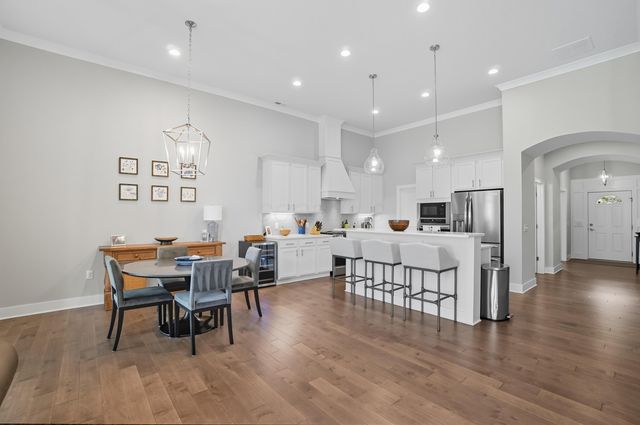 1622 Linkhorn Drive, Grove City, OH 43123