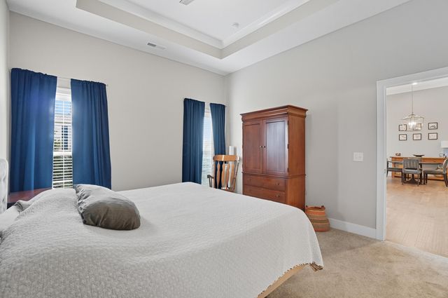 1622 Linkhorn Drive, Grove City, OH 43123