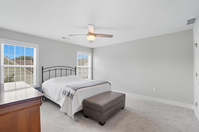 1622 Linkhorn Drive, Grove City, OH 43123