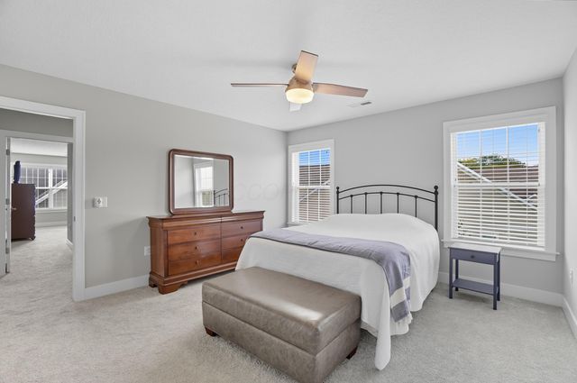 1622 Linkhorn Drive, Grove City, OH 43123