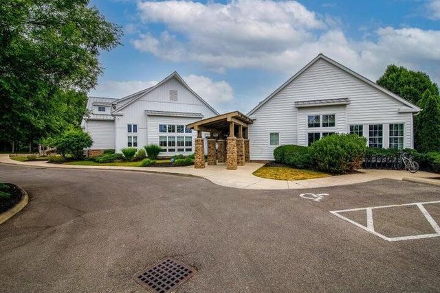 1622 Linkhorn Drive, Grove City, OH 43123