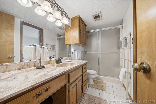 9126 S Lakewood Avenue E, Tulsa, OK 74137