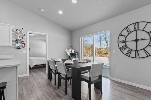 4372 LAKELAND DRIVE, Oshkosh, WI 54904