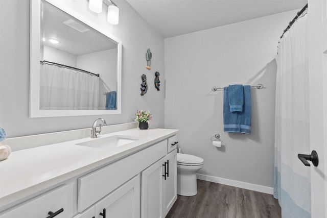 4372 LAKELAND DRIVE, Oshkosh, WI 54904