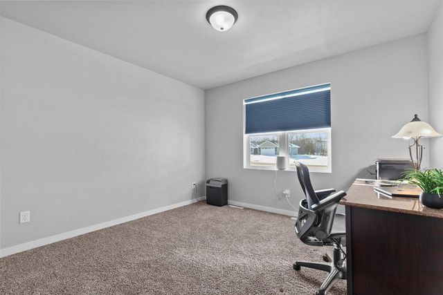 4372 LAKELAND DRIVE, Oshkosh, WI 54904