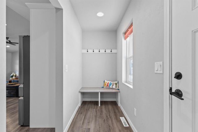 4372 LAKELAND DRIVE, Oshkosh, WI 54904