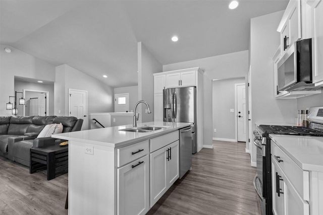 4372 LAKELAND DRIVE, Oshkosh, WI 54904