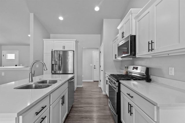 4372 LAKELAND DRIVE, Oshkosh, WI 54904