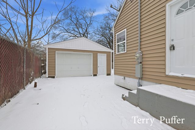 3213 Mona Street, Muskegon Heights City, MI 49444