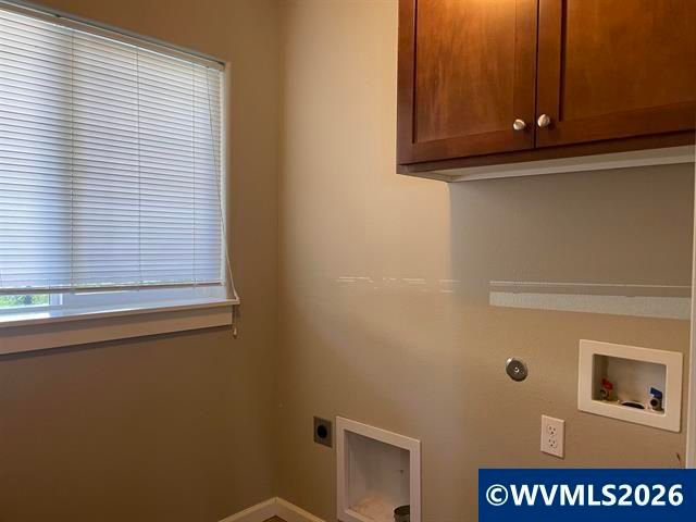 323 NW Pacific Hills Dr, Willamina, OR 97396