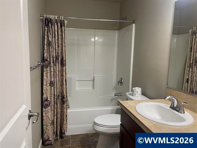 323 NW Pacific Hills Dr, Willamina, OR 97396