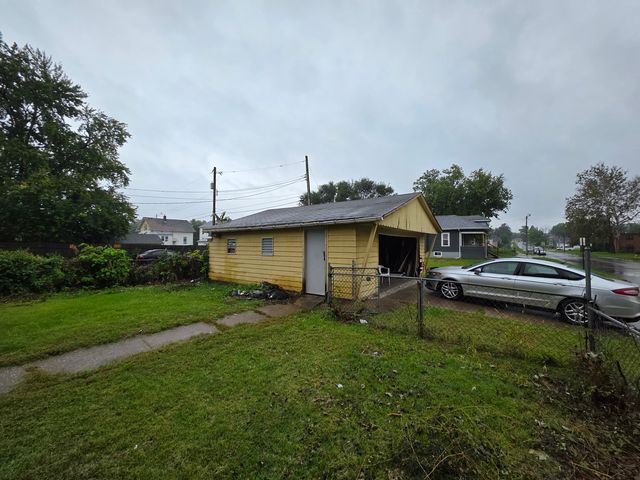 500 14th Avenue, Rock Island, IL 61201