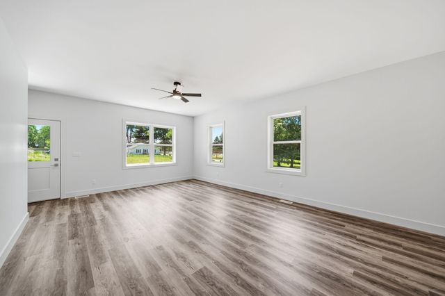 1823 N Sutton Road, Leoni Twp, MI 49202