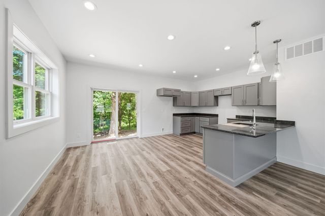 1823 N Sutton Road, Leoni Twp, MI 49202