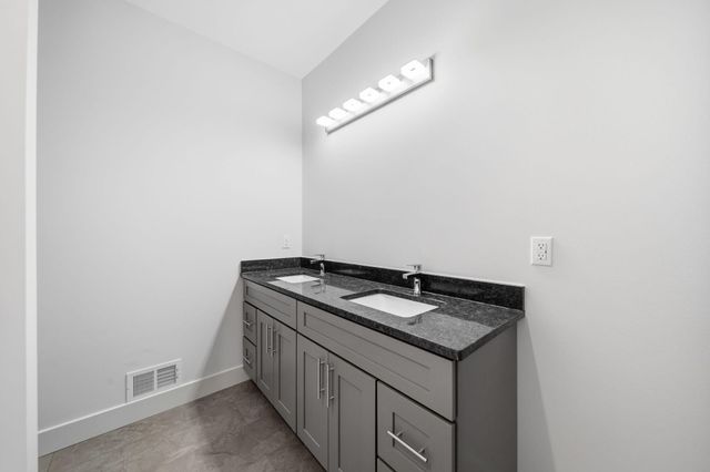 1823 N Sutton Road, Leoni Twp, MI 49202
