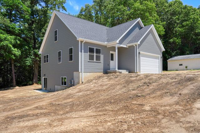 1823 N Sutton Road, Leoni Twp, MI 49202