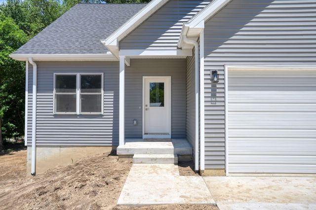 1823 N Sutton Road, Leoni Twp, MI 49202