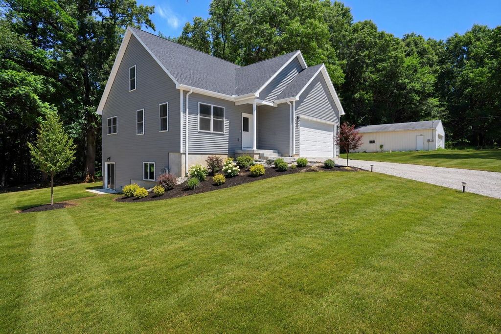1823 N Sutton Road, Leoni Twp, MI 49202