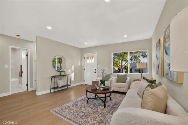 279 Palisade Street, Pasadena, CA 91103