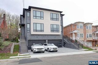 524 Roff Avenue A, Palisades Park, NJ 07650