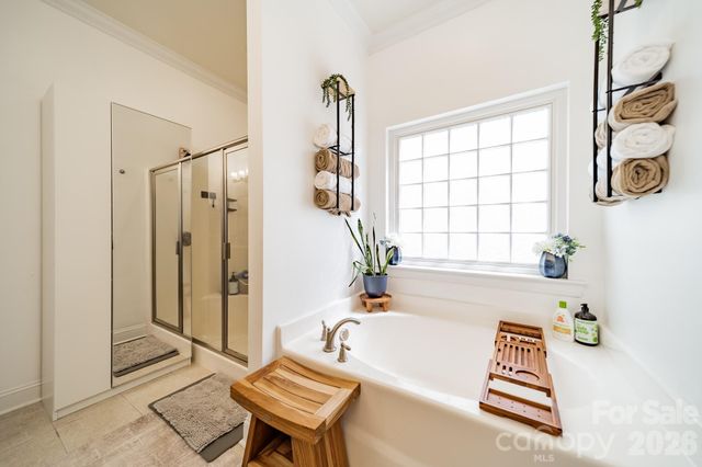 1204 Woodglen Lane, Matthews, NC 28104