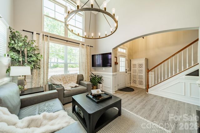 1204 Woodglen Lane, Matthews, NC 28104