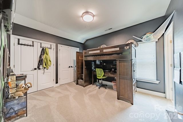 1204 Woodglen Lane, Matthews, NC 28104