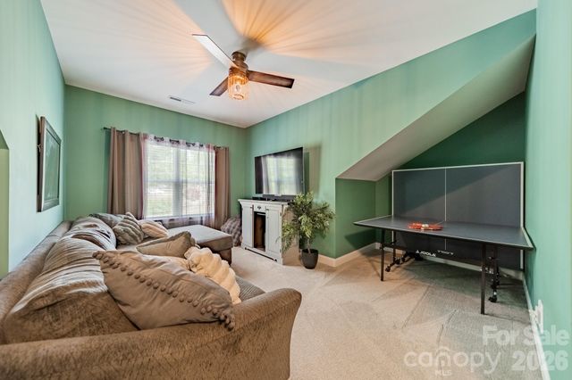 1204 Woodglen Lane, Matthews, NC 28104