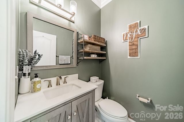 1204 Woodglen Lane, Matthews, NC 28104