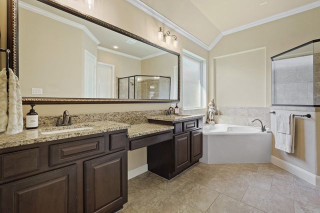 16111 Summit Mist Court, Houston, TX 77044