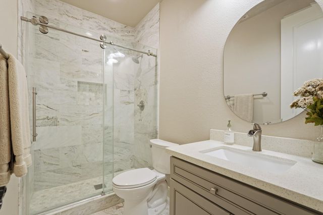 16111 Summit Mist Court, Houston, TX 77044